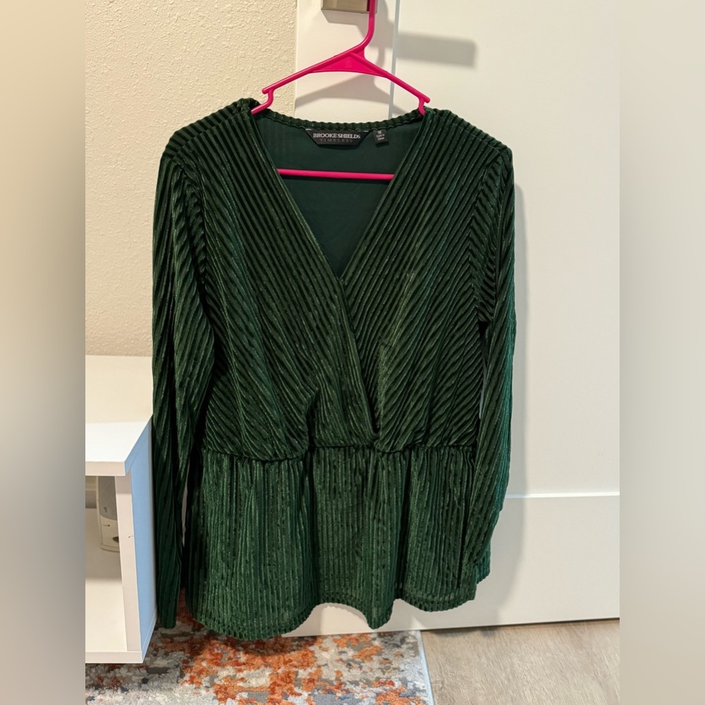 It’s a new top wore only once